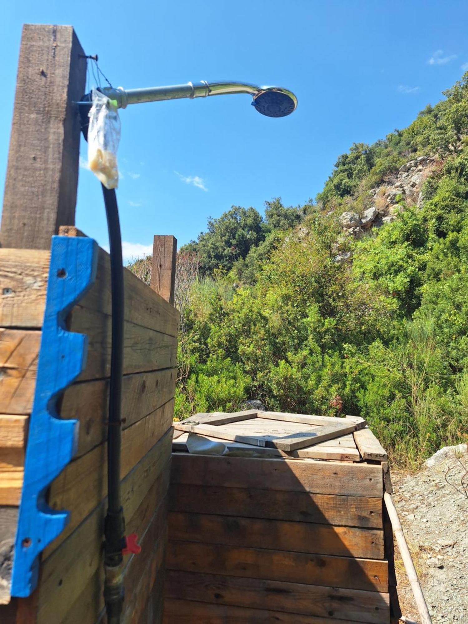 Lost Paradise Eco Camping Himare Buitenkant foto
